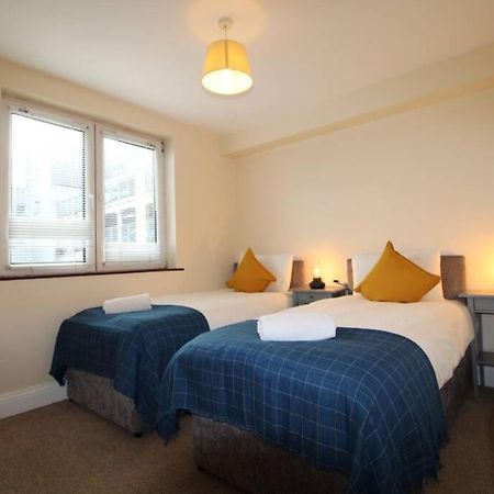 Large 3 Bed, Galway City Centre Appartement Buitenkant foto
