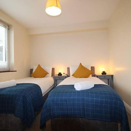 Large 3 Bed, Galway City Centre Appartement Buitenkant foto